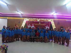 Dharma Wanita Persatuan Papua Barat Berbagi Kasih
