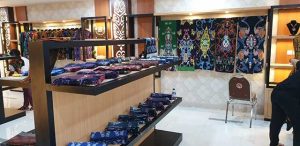 Indahnya Produk Kerajinan Daerah Dekranasda Papua Barat Buat Ibu Negara Iriana Jokowi