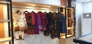 Indahnya Produk Kerajinan Daerah Dekranasda Papua Barat Buat Ibu Negara Iriana Jokowi