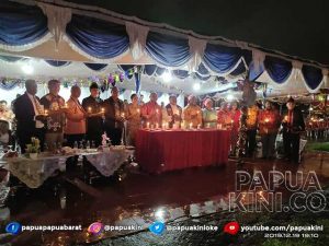 Hujan Deras Tak Kurangi Khusyuknya Natal Gabungan Pemprov Papua Barat