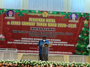 Ikatan Alumni USTJ Papua Barat Berbagi Kasih di Tahun Baru