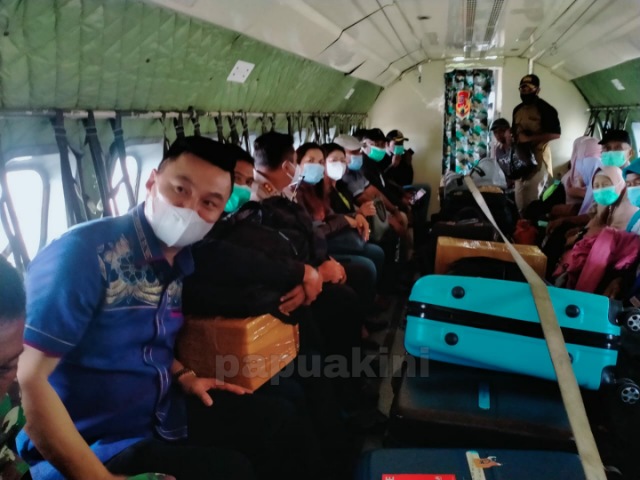 Jelang Pelantikan, Bupati dan Wabup Terpilih Kabupaten Kaimana Terbang ke Manokwari