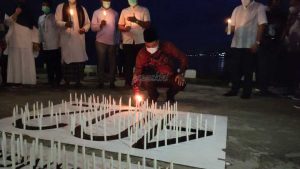 Bupati Manokwari Tabur Bunga Tenggelamnya KRI Nanggala 402