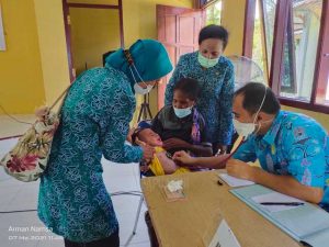 PKK Papua Barat Pelayanan Kesehatan Gratis, Kepala Distrik Manokwari Utara Terima Kasih