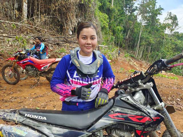 Trabas Manokwari Pacu Adrenalin Rider Cantik Pekanbaru