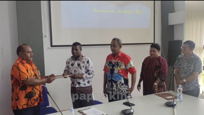 Jabatan Kadis Budpar Papua Barat Disertijabkan