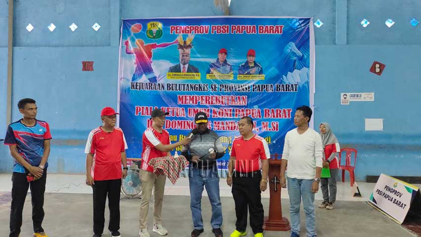 PBSI Papua Barat Gelar Kejuaraan Bulu Tangkis Piala Ketua KONI