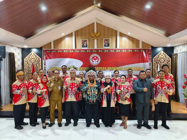 Ketua Dekranasda Papua Barat Ajak Sukses Bersama, Penjabat Gubernur Harap Bermanfaat