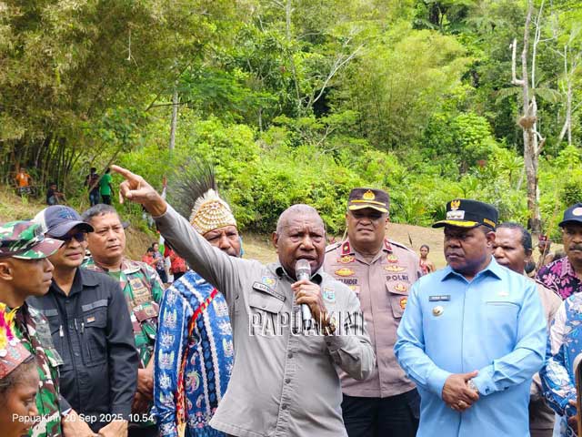 Gubernur Papua Barat Ingatkan OPD-OPD Terkait Dukung Pengembangan Kampung Wisata Kwau